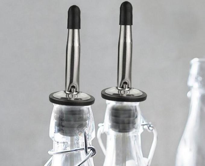 2020 Hot Sale Price Stainless Steel Pourer with TPE Stopper Silver with 5mm or 6mm Spout Opening
