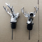 Popular Stag Head Pourer with Rubber Stopper and Zin Alloy Material
