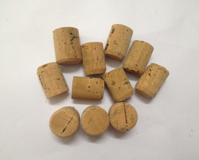24x44mm or Customized Size Wine Cork Stopper & Champagne Cork with Fine Grain Nature Cork Material
